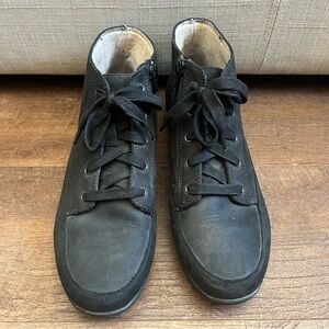 Vionic Shawna Nubuck black Ankle Boots booties women’s size 8.5